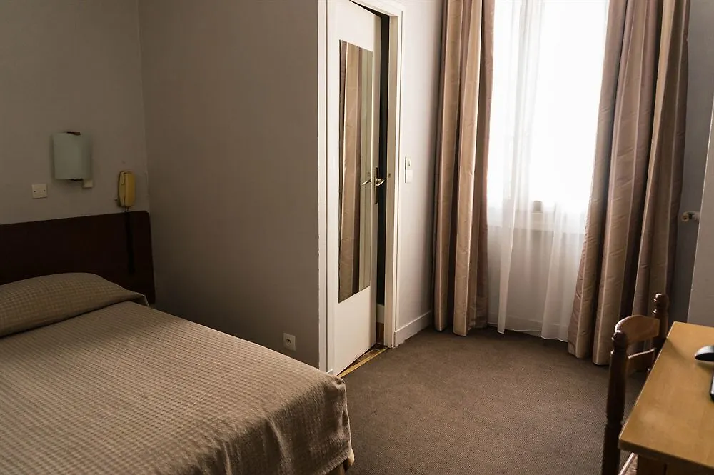 Exelmans Hotel 2*